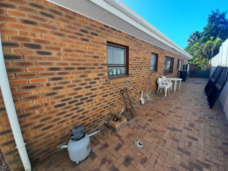 4 Bedroom Property for Sale in Rouxville Western Cape